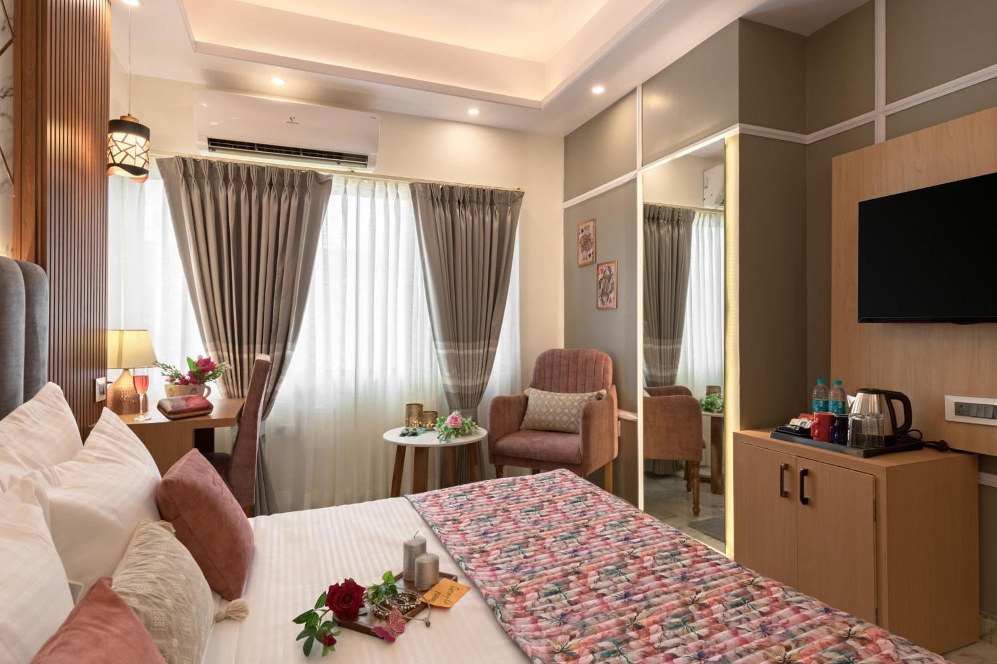 Sarang Palace - A Luxury Boutique Hotel Джайпур Екстериор снимка