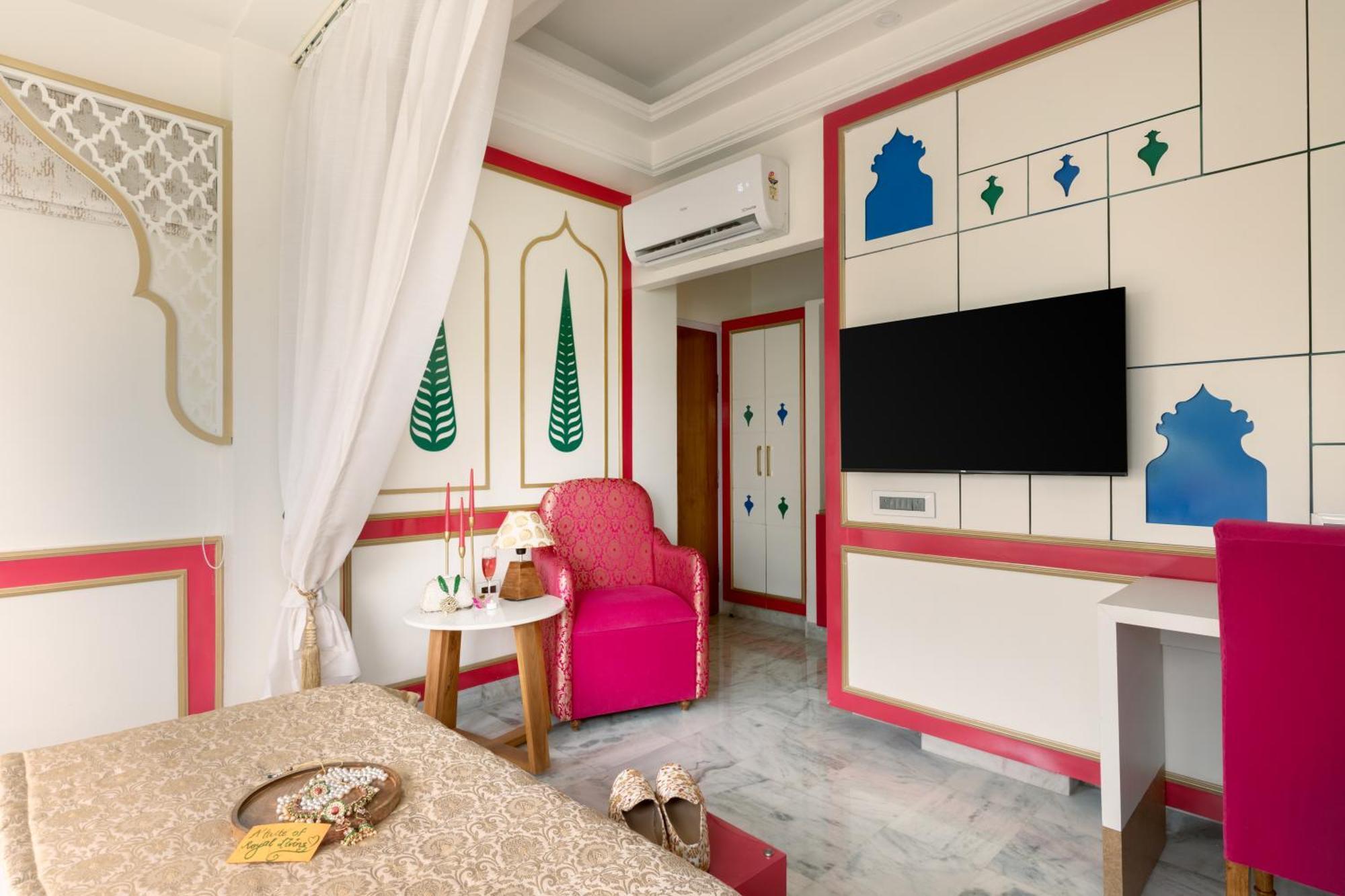 Sarang Palace - A Luxury Boutique Hotel Джайпур Екстериор снимка