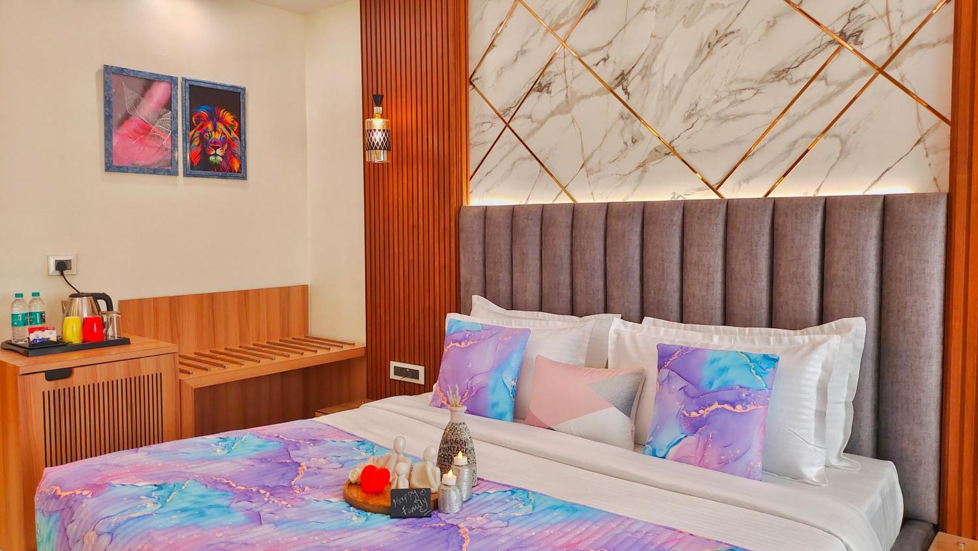 Sarang Palace - A Luxury Boutique Hotel Джайпур Екстериор снимка