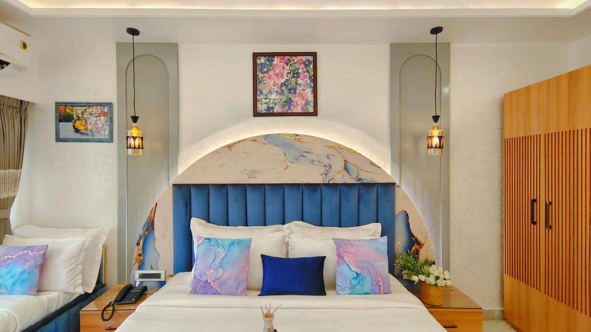 Sarang Palace - A Luxury Boutique Hotel Джайпур Екстериор снимка